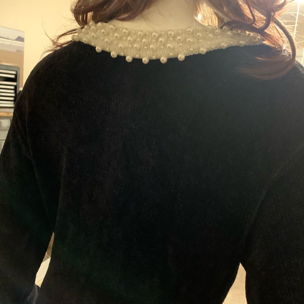 VICTORIA HARBOUR Vty Velour Black Dressy top - Picture 7 of 12